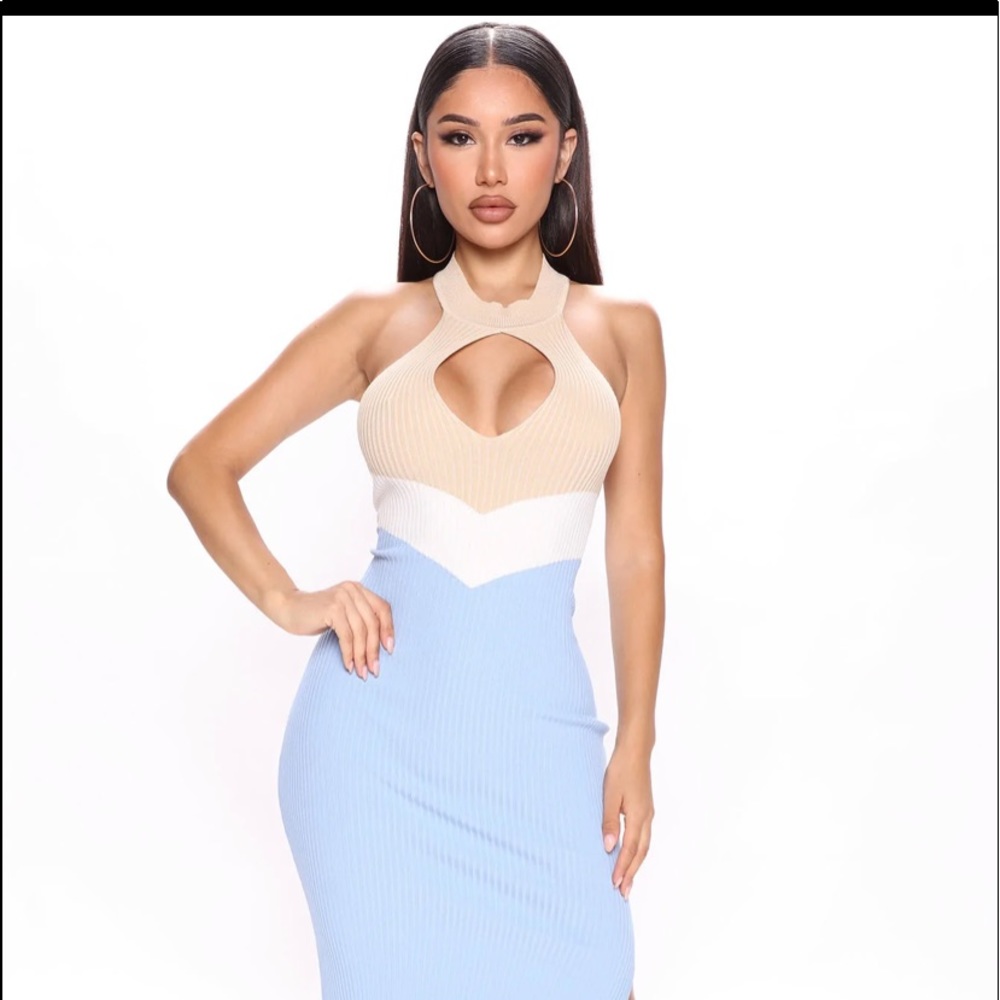 Fashion Nova Keyhole "On the Go" Knit dress 💎